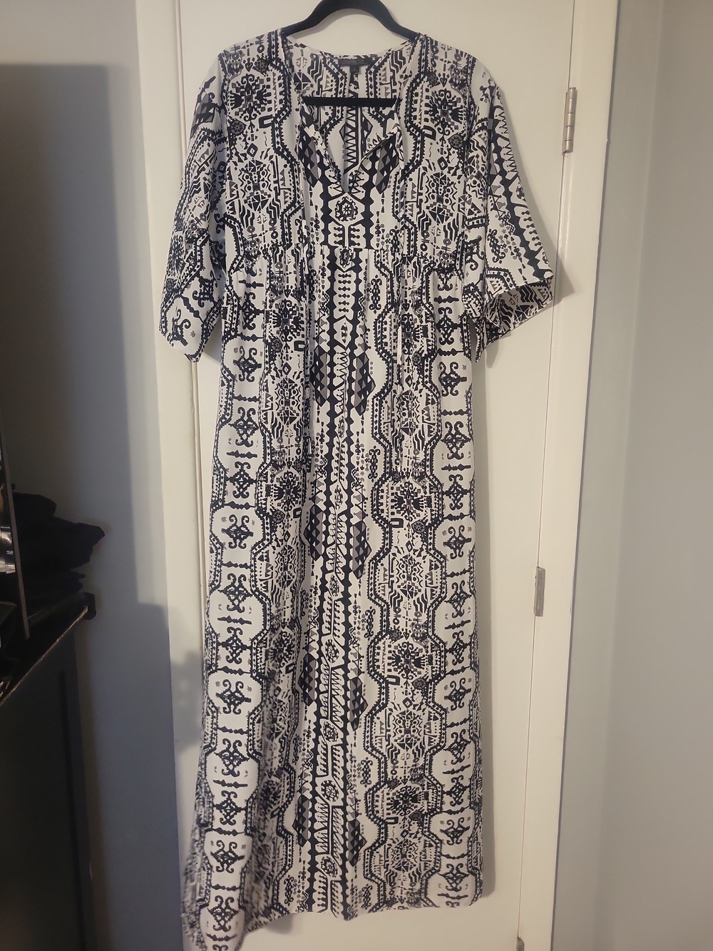 Rachel Zoe Black and White Printed Maxi Dress Size Small